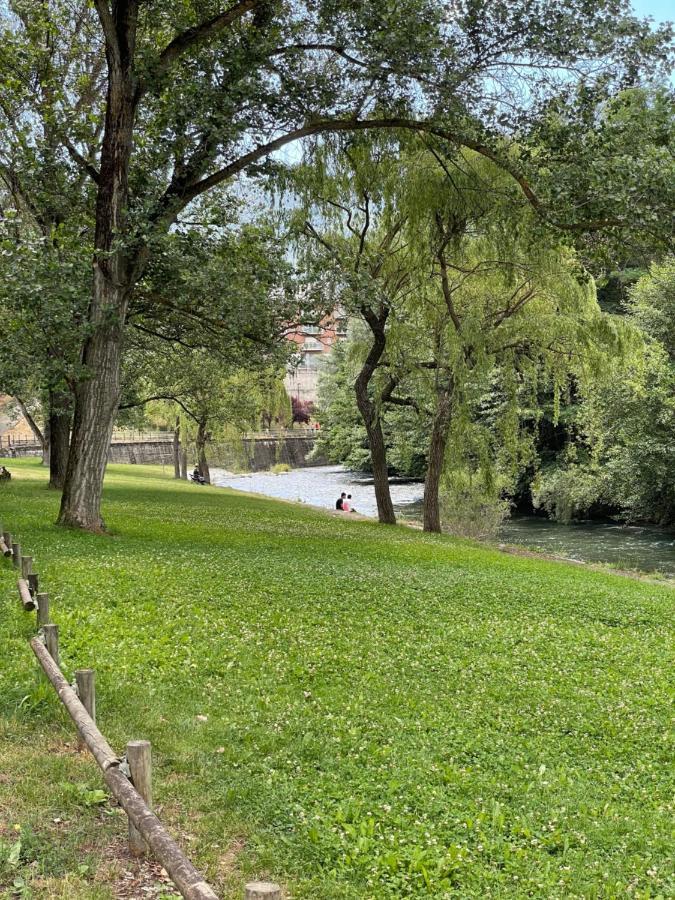 Apartamento con encanto El Pont de Suert Bagian luar foto