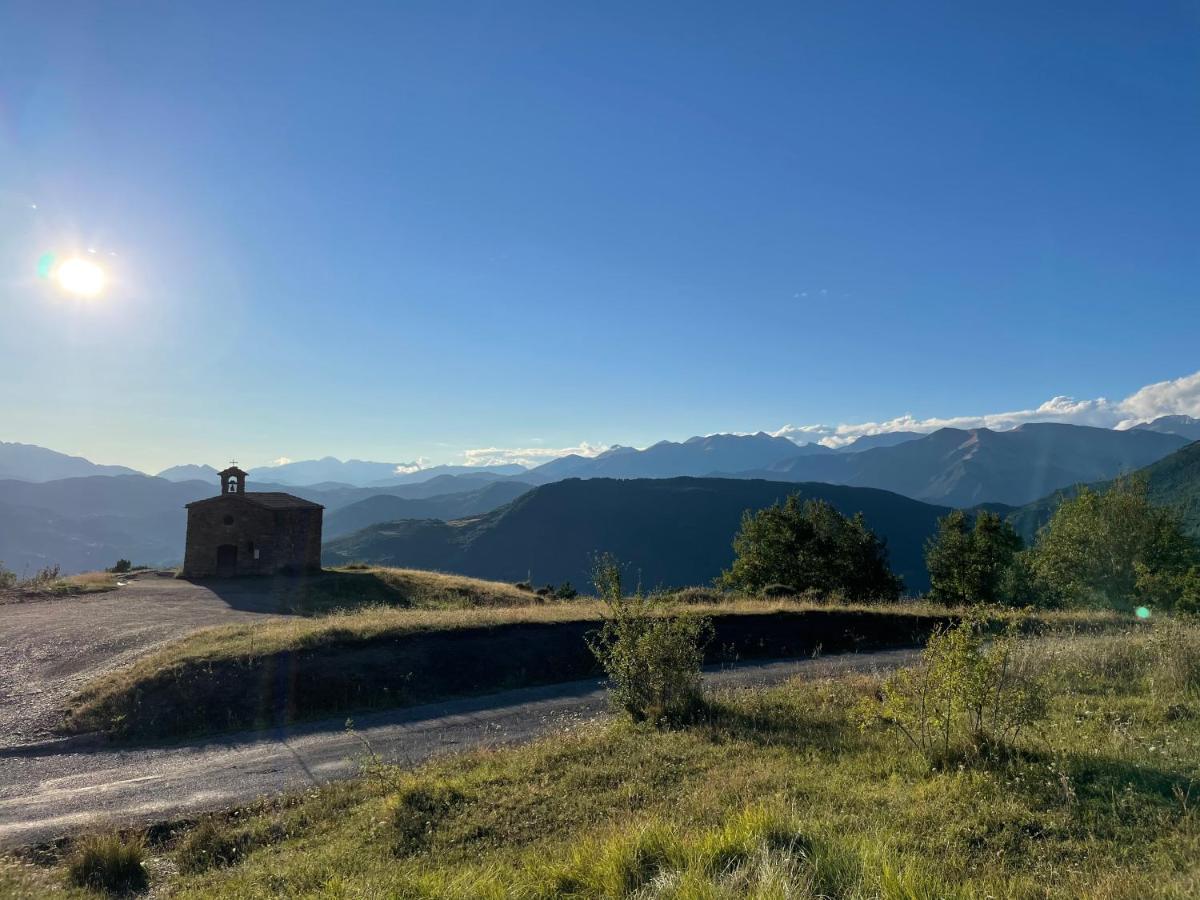 Apartamento con encanto El Pont de Suert Bagian luar foto